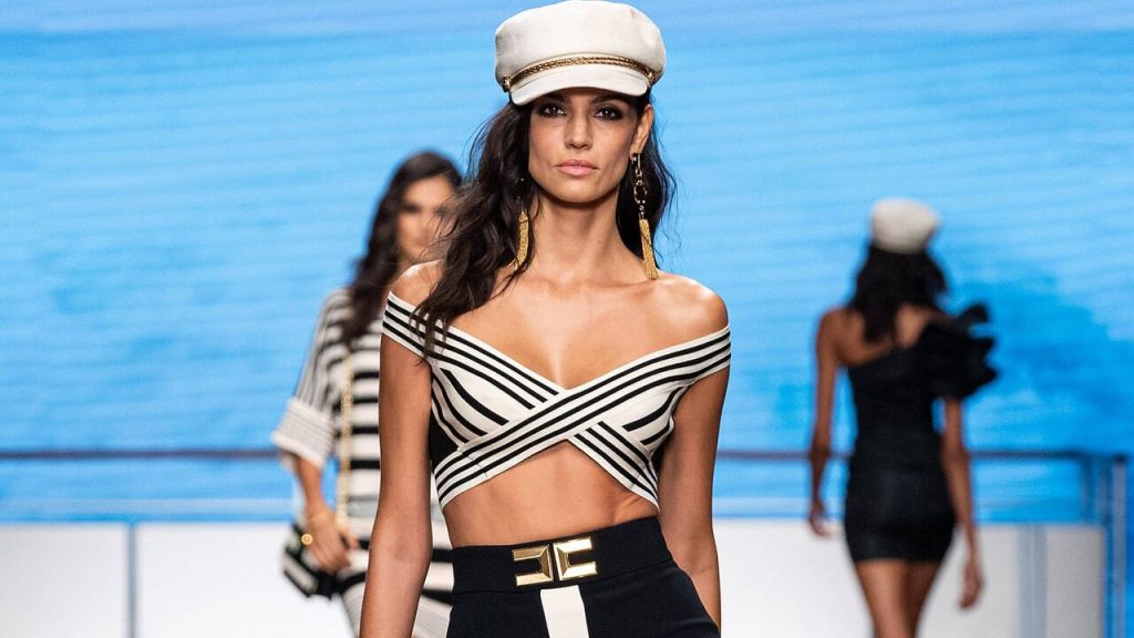 Elegance of Tuta Elisabetta Franchi